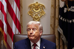 Рейтинг одобрения деятельности Трампа в США упал до 41%