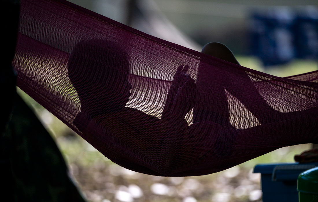 Более 250 тысяч человек были вынуждены покинуть свои дома на границе Камбоджи и Таиланда из-за продолжающегося конфликта