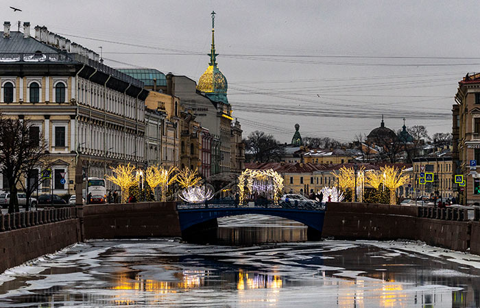 Мобильный интернет могут замедлять в местах новогодних мероприятий в Петербурге