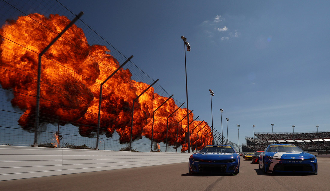 Гонка Enjoy Illinois 300 серии Кубков NASCAR на трассе в Мэдисоне, штат Иллинойс