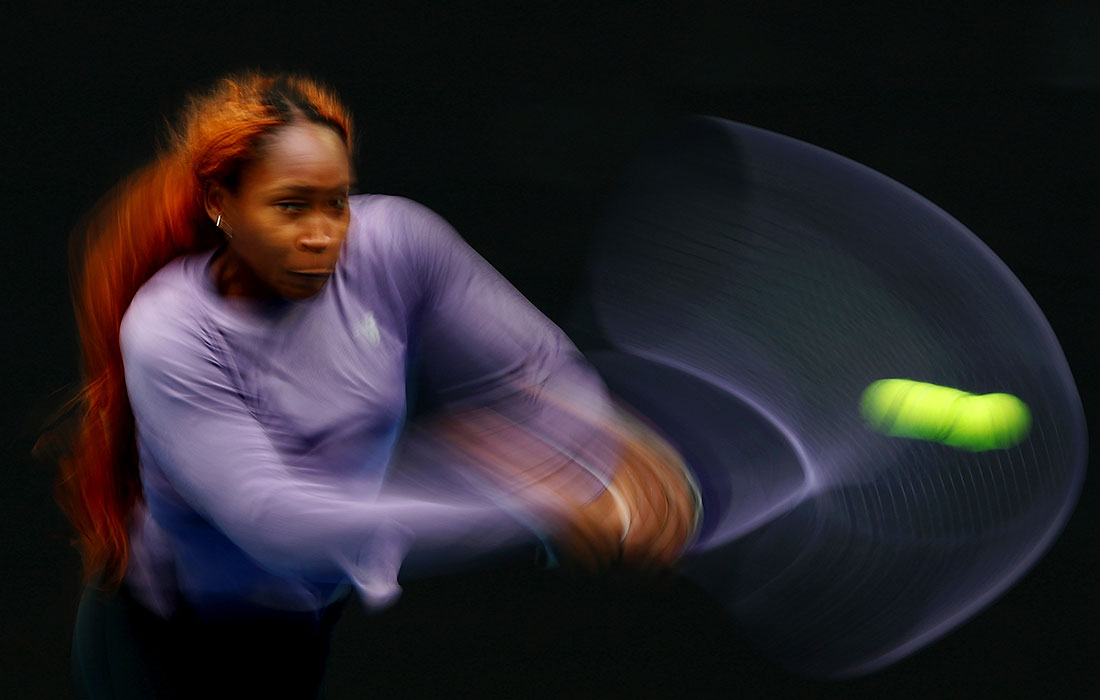 Коко Гауфф из США во время тренировки перед Открытым чемпионатом Австралии в Мельбурн-парке