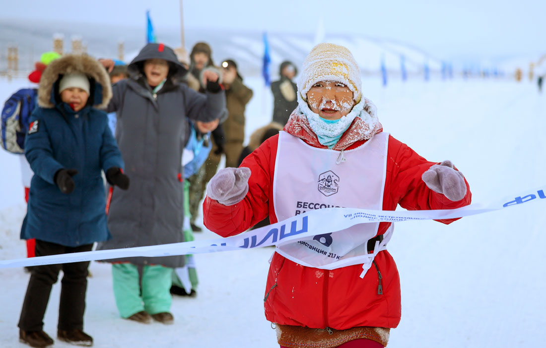 В Якутии проходит экстремальный марафон "Полюс холода – Оймякон"