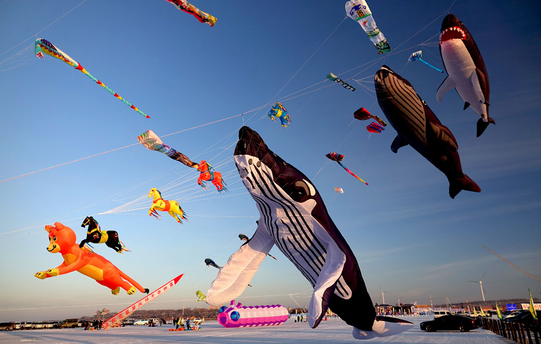 Открытие туристического фестиваля, посвященного зимней рыбалке на озере Чаган в Китае