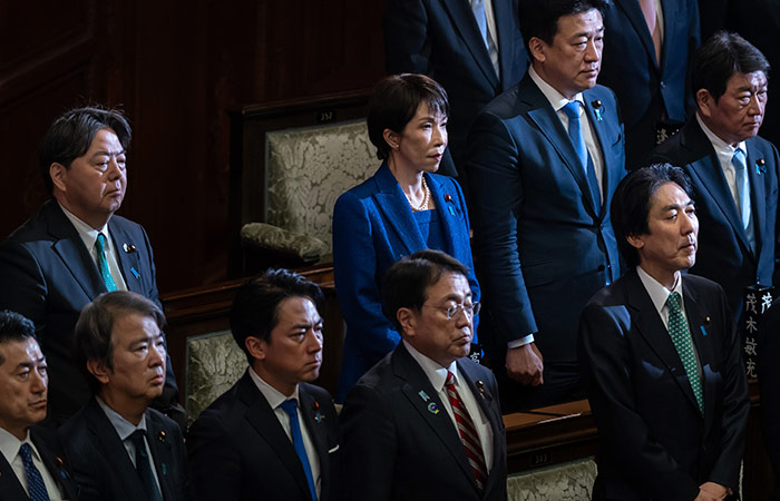 Премьер Японии распустила нижнюю палату парламента