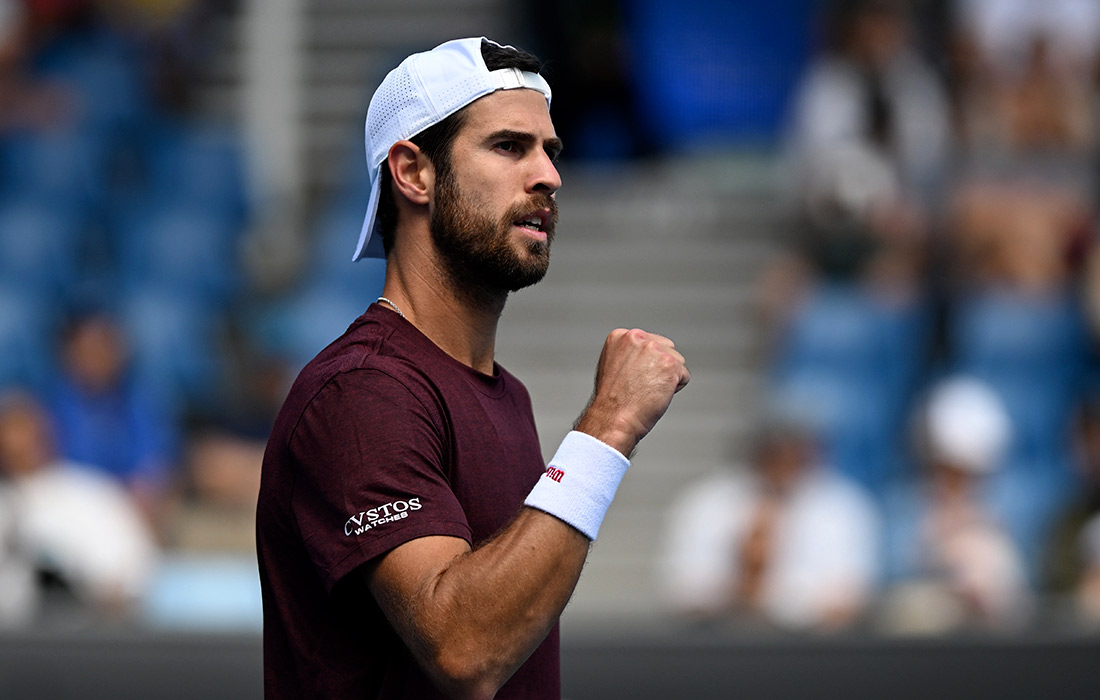 Российский теннисист Карен Хачанов победил американца Нишеша Басаваредди во втором круге турнира Большого шлема Australian Open-2026 в Мельбурне