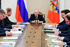 Путин предложил создать комиссию по ускоренному развитию электроники