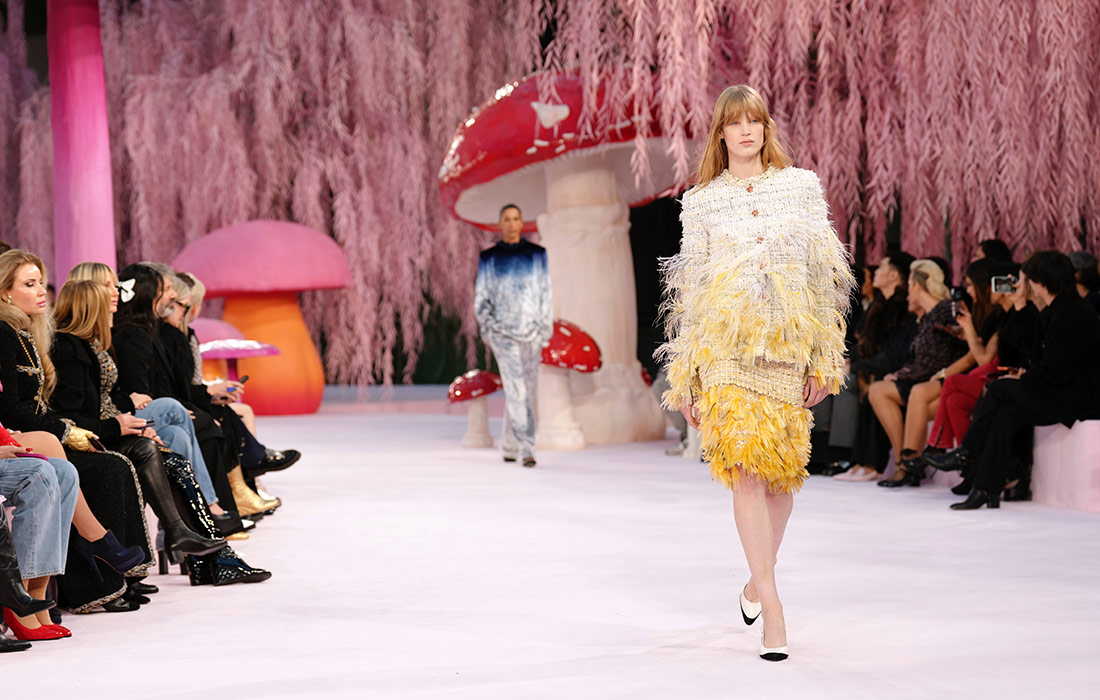 Показ Chanel на Неделе высокой моды в Париже