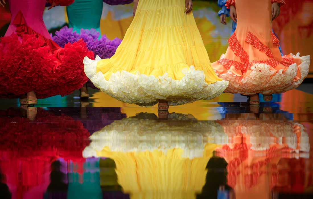 Международный показ моды фламенко в Севилье, Испания