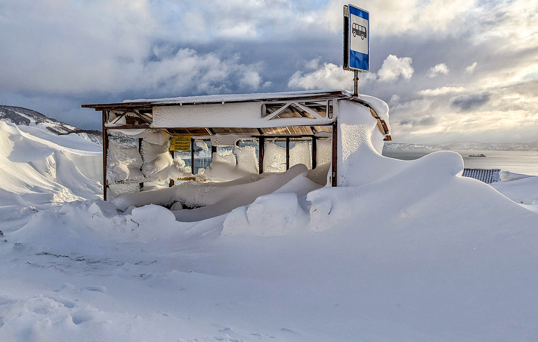 Последствия снежного циклона на Камчатке