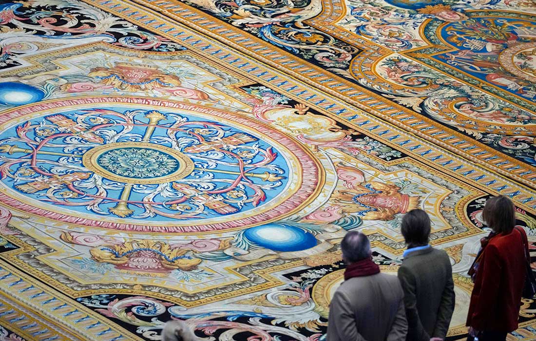 Выставка ковров The rediscovered Treasure of the Sun King в Париже