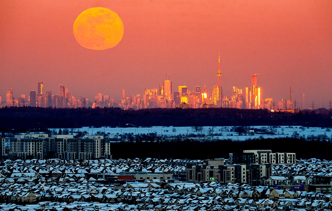 Полнолуние в Торонто