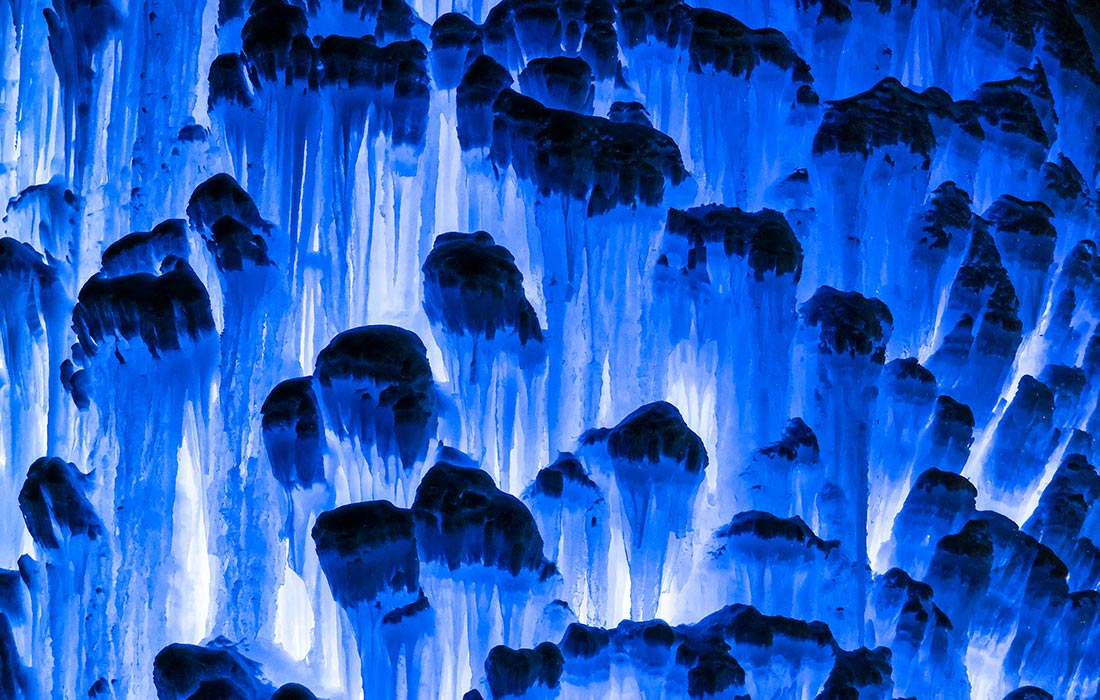 Уванский ледяной фонтан в Челябинской области