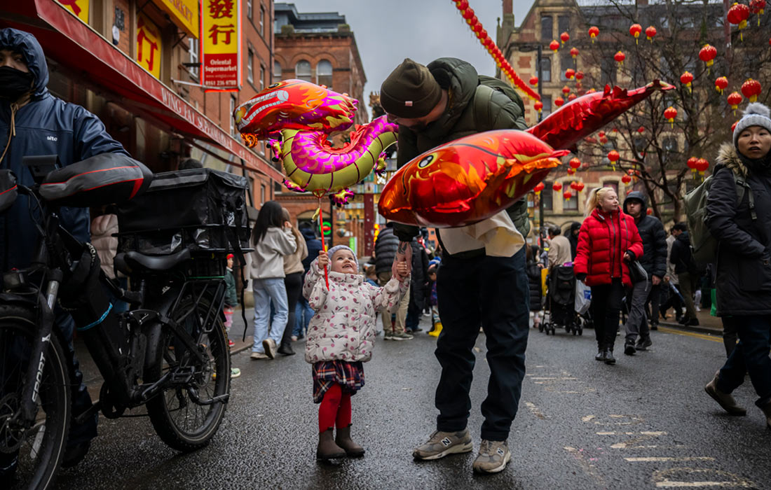 Празднование в китайском квартале Манчестера, Англия