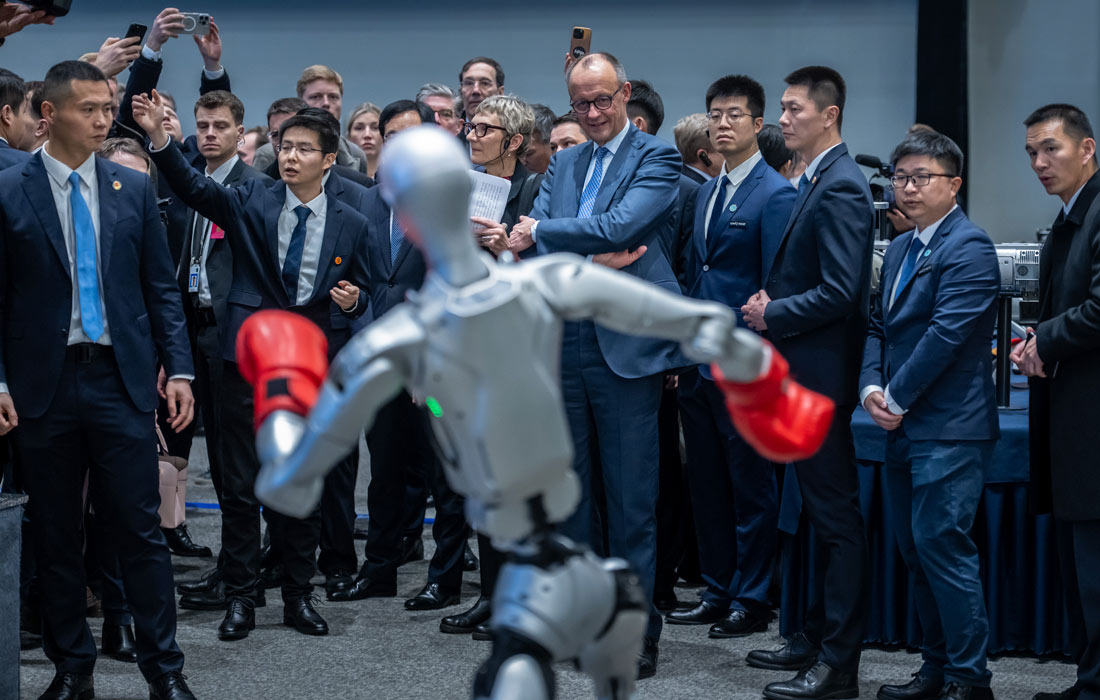 Канцлер Германии Фридрих Мерц посетил компанию Unitree Robotics в Ханчжоу в рамках поездки в Китай