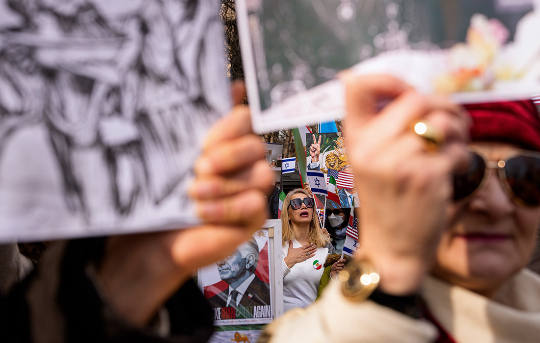 Акция в Бухаресте в поддержку военной операции США и Израиля против Ирана