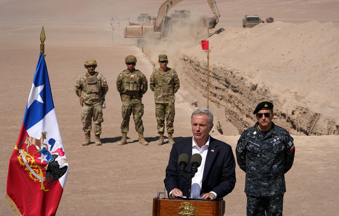 Новый президент Чили Хосе Антонио Каст начал строительство пограничных заграждений для борьбы с незаконной миграцией