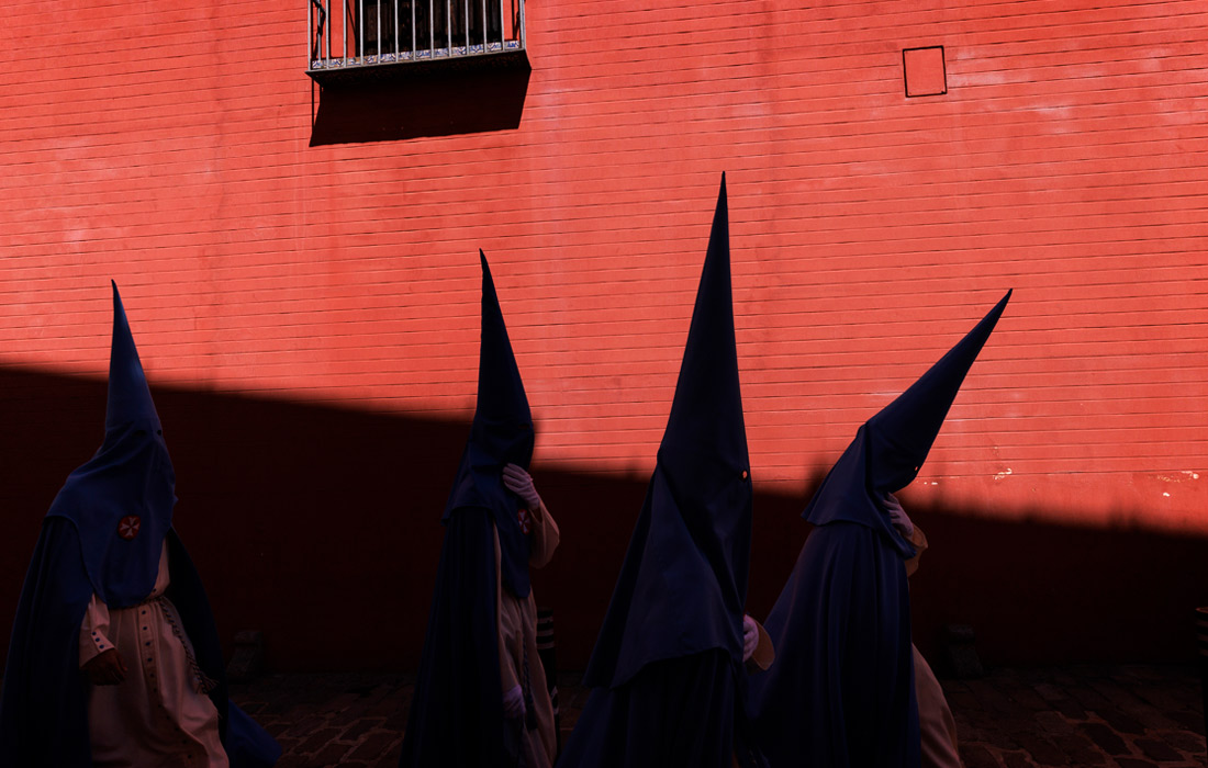 Религиозное шествие в Севилье, Испания