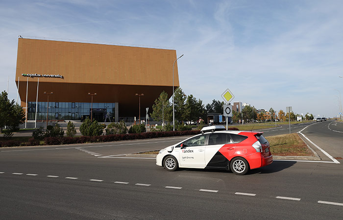 "Яндекс" начнет коммерциализацию беспилотных автомобилей с 2028 года