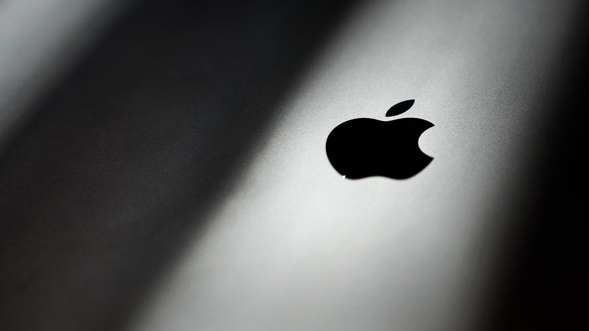 Bloomberg сообщил о переговорах Apple о закупках чипов с компаниями из "черного списка"