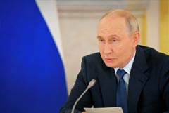 Путин поручил принять программу восстановления поврежденных складских мощностей