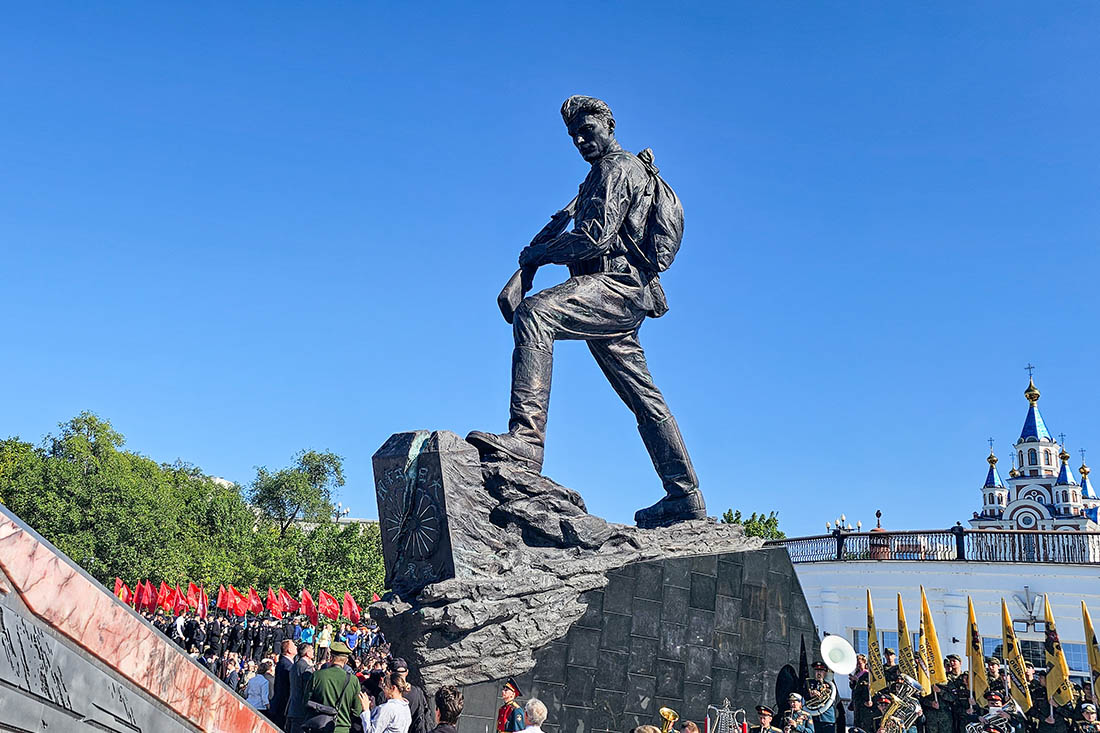 Памятник в честь победы над милитаристской Японией установлен в Хабаровске
