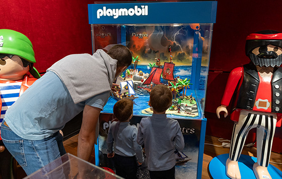 Выставка Playmobil в Париже