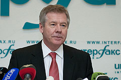 МИД просит не вмешиваться