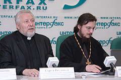 В Москве и других городах России проходит акция против абортов "40 дней за жизнь"