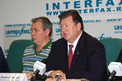 Политическая целесообразность Западу дороже демократии - депутат Калашников