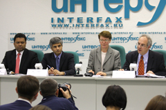 Рынок акций растерял утренний рост, динамика бумаг смешанная из-за прогноза МВФ о ВВП РФ