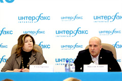 Организаторы "Бессмертного полка" просят Путина разрешить в День Победы шествие на Красной площади