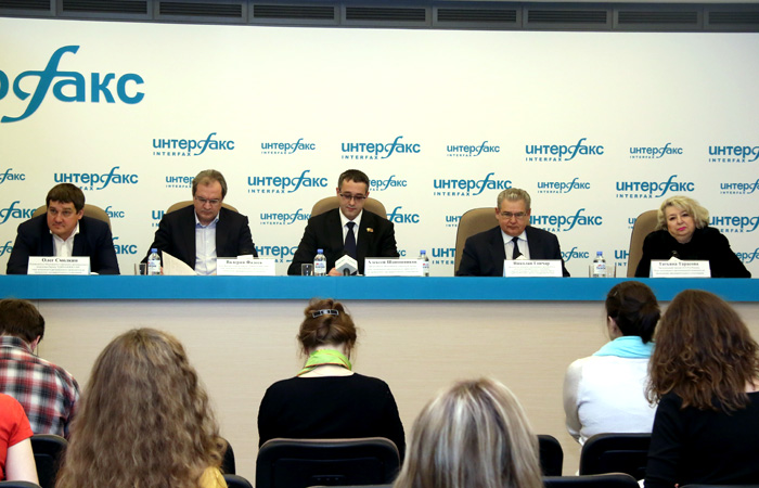 Более 330 человек подали заявки на участие в праймериз "Единой России" в Москве