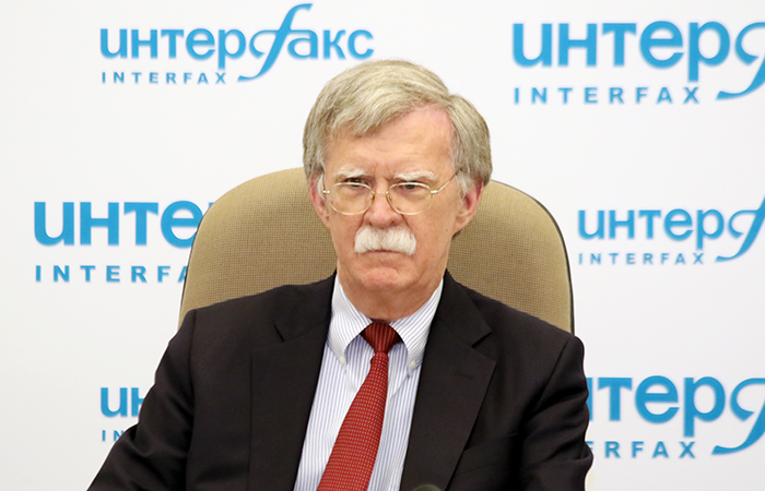 Трамп и Путин считают необходимым вести дискуссии по общим проблемам и выявлять области для сотрудничества - Болтон