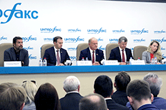 Зюганов инициирует заседание Совета Госдумы по вопросу иностранного вмешательства в российские выборы