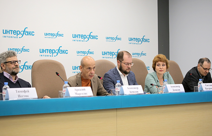 Интерфакс представил новое рейтинговое исследование психологического образования, в ТОП-5 - четыре государственных и один частный вуз