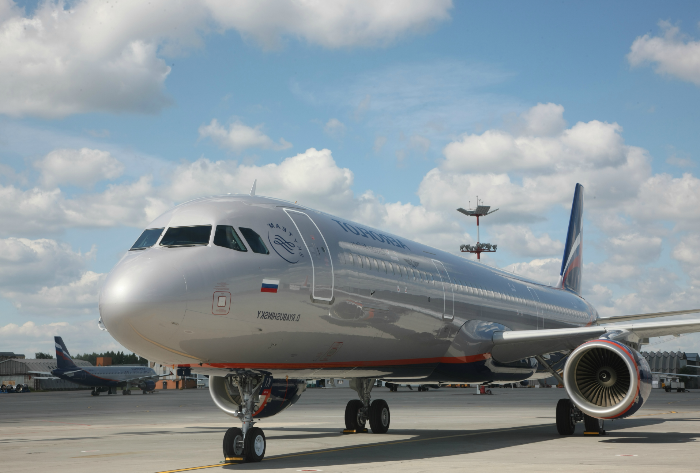 "Аэрофлот" отказался от полетов в аэропорт Якутска на время реконструкции ВПП - глава Якутии