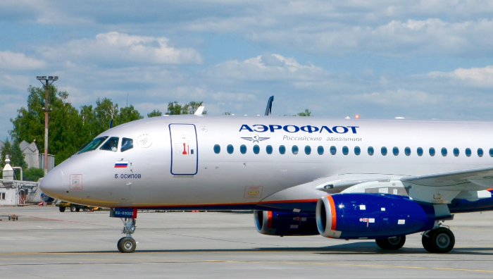 Авиакомпания "Россия" заменит "Аэрофлот" на рейсах Москва-Калининград