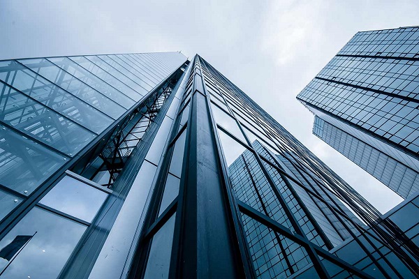 Принцип работы компании Euresidence с клиентами, особенности в подборе программ