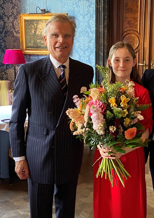 Альма Дойчер получает премию Леонардо да Винчи, Альма Дойчер и Вульф Гордиан Хаузер. Права: Микаэла Крой.