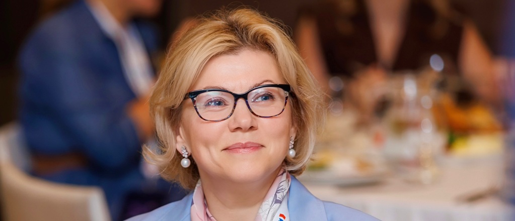 Юлия Карпова: женщины чаще выбирают консервативные инструменты инвестирования и реже меняют выбранные стратегии