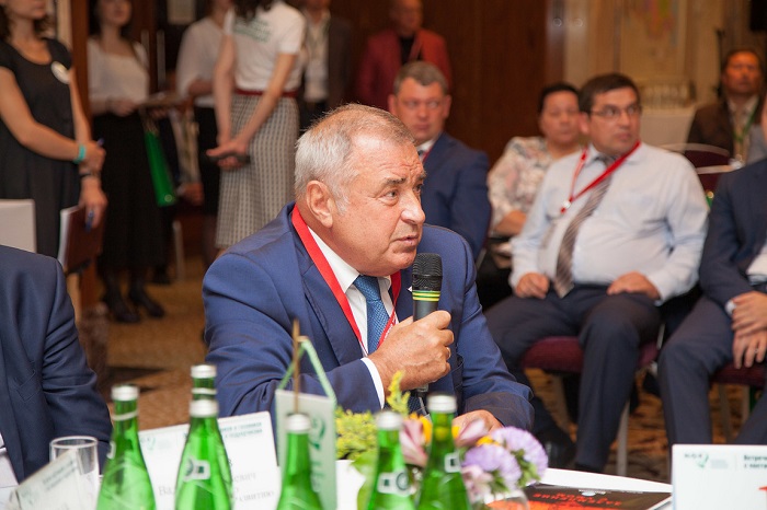 В отеле InterContinental заказчики и поставщики встретились с производителями нефтегазоперерабатывающего оборудования