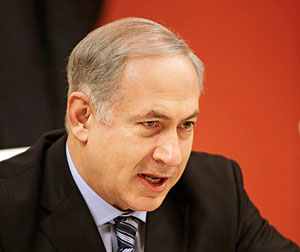 Пригрозить иранскими амбициями