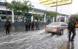 Не взлетим, так поплаваем