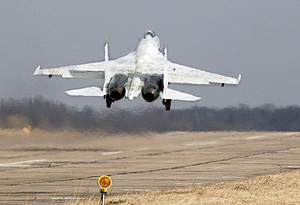 Су-27, приземление на сарай