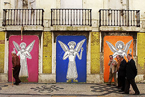 Португалия просит помощи