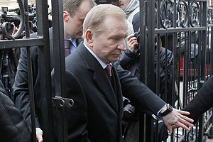 Кучме запретили и разрешили юбилей