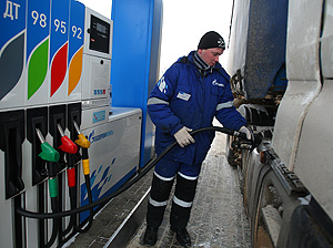 Бензин взялся за старое