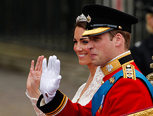 Ирландское кружево и тиара королевы