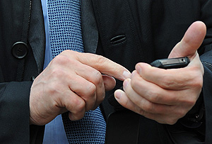 Отключить украденные мобильники