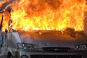 В Москве поджигают машины